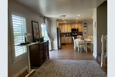 199 W Arbor Dr, Saratoga Springs, UT 84045 - Photo 10