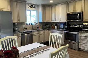 199 W Arbor Dr, Saratoga Springs, UT 84045 - Photo 8