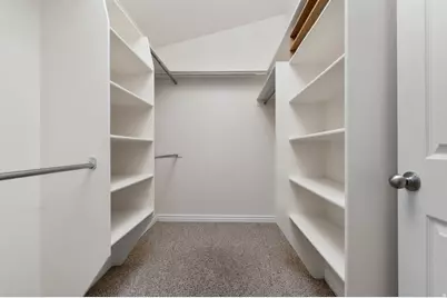 7471 S Greenwood Village Dr E, Midvale, UT 84047 - Photo 10