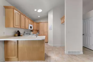7471 S Greenwood Village Dr E, Midvale, UT 84047 - Photo 6