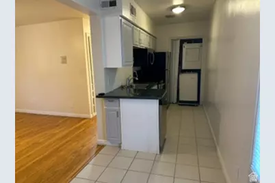 301 E 2700 S #18, South Salt Lake, UT 84115 - Photo 8