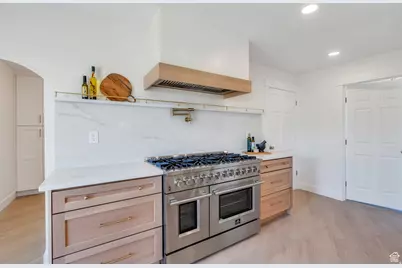 881 S 635 W, Orem, UT 84058 - Photo 12