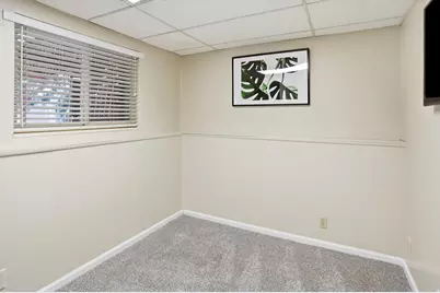 8938 S Manchester Ln, Sandy, UT 84093 - Photo 28