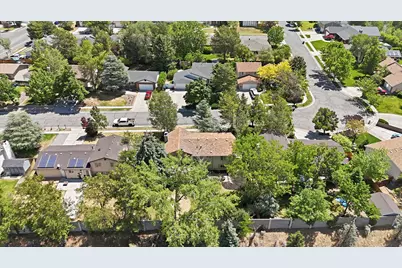 8938 S Manchester Ln, Sandy, UT 84093 - Photo 44