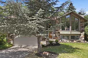 8938 S Manchester Ln, Sandy, UT 84093 - Photo 48