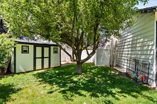 6191 S Rainsborough Rd, Murray, UT 84121 - Photo 32