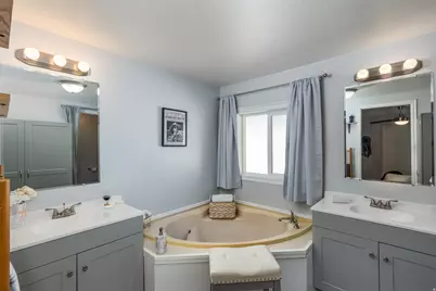 4640 S Aspen Ln W, Taylorsville, UT 84123 - Photo 16