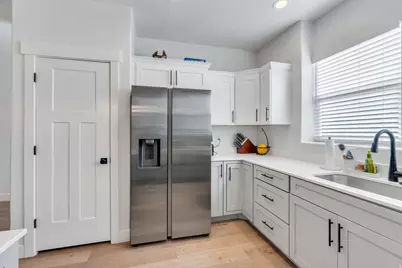 2029 N 3830 W, Lehi, UT 84043 - Photo 10