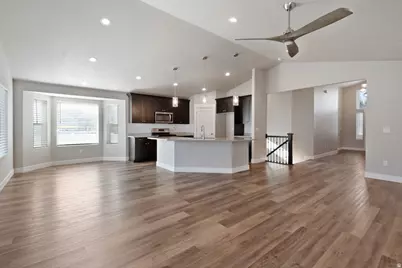 2508 W Sunset Way, Layton, UT 84041 - Photo 2