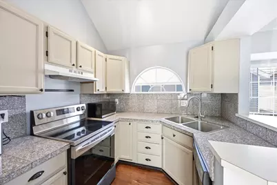 5425 S Spinnaker Row, Taylorsville, UT 84123 - Photo 4