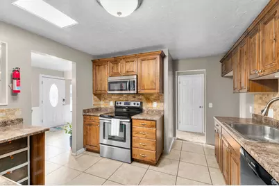 4342 S 3920 W, West Valley, UT 84120 - Photo 6