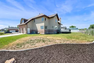 3283 S 750 W, Syracuse, UT 84075 - Photo 6