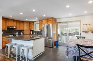 7331 S 1420 E, Cottonwood Heights, UT 84121 - Photo 6