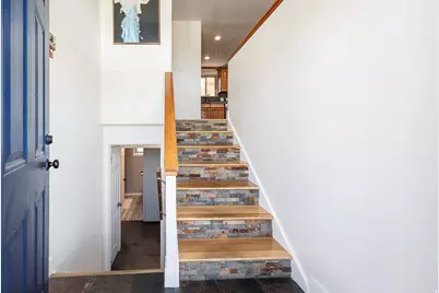 7331 S 1420 E, Cottonwood Heights, UT 84121 - Photo 10