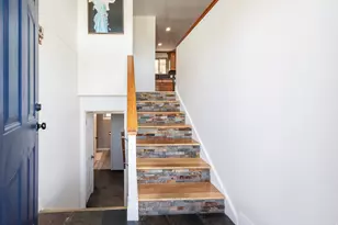 7331 S 1420 E, Cottonwood Heights, UT 84121 - Photo 10