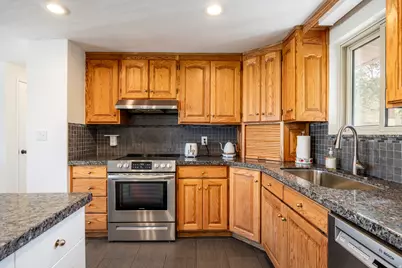 7331 S 1420 E, Cottonwood Heights, UT 84121 - Photo 8