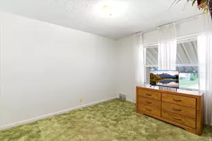 5166 S 2150 W, Roy, UT 84067 - Photo 16
