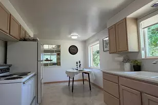 380 E 300 N, Clearfield, UT 84015 - Photo 20