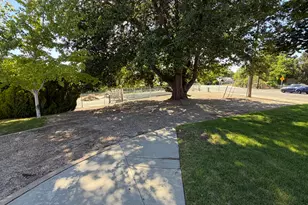 380 E 300 N, Clearfield, UT 84015 - Photo 28