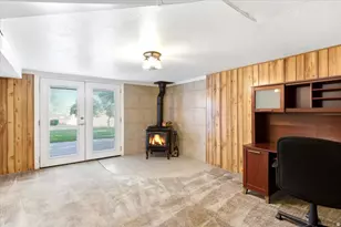 380 E 300 N, Clearfield, UT 84015 - Photo 24