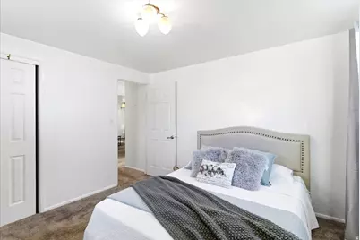 380 E 300 N, Clearfield, UT 84015 - Photo 16