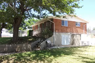 380 E 300 N, Clearfield, UT 84015 - Photo 4
