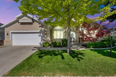 4561 S Lori Leigh Ln, Millcreek, UT 84117 - Photo 2