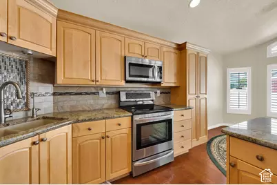 4561 S Lori Leigh Ln, Millcreek, UT 84117 - Photo 12