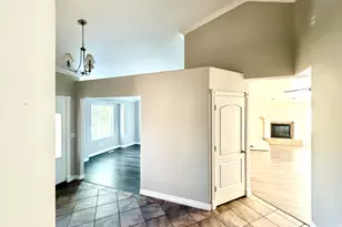 2525 S 1375 W, Syracuse, UT 84075 - Photo 10