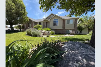 2525 S 1375 W, Syracuse, UT 84075 - Photo 2