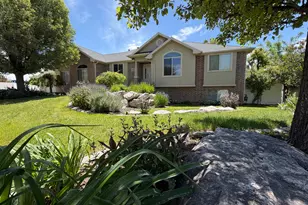 2525 S 1375 W, Syracuse, UT 84075 - Photo 2