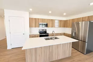 1046 N Summit View Dr W, Harrisville, UT 84404 - Photo 4