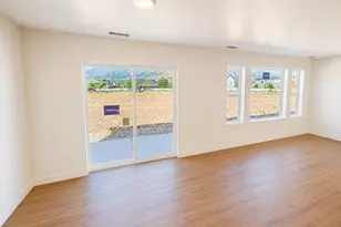 1046 N Summit View Dr W, Harrisville, UT 84404 - Photo 6