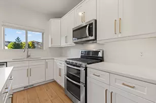 128 W Autumn Ln, Saratoga Springs, UT 84045 - Photo 8