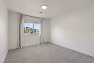 128 W Autumn Ln, Saratoga Springs, UT 84045 - Photo 16