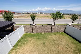 7911 S Highlandpoint Way, West Jordan, UT 84081 - Photo 18