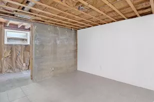 76 E 200 S, Logan, UT 84321 - Photo 32