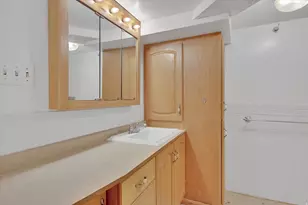76 E 200 S, Logan, UT 84321 - Photo 36