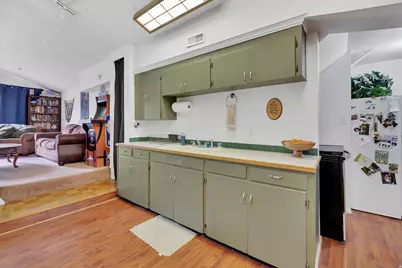 76 E 200 S, Logan, UT 84321 - Photo 18