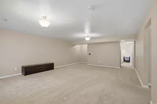 7063 W Dry Sycamore Ln, West Jordan, UT 84081 - Photo 10
