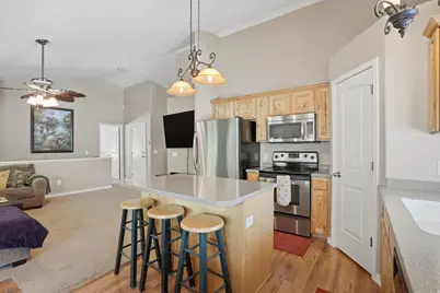 7063 W Dry Sycamore Ln, West Jordan, UT 84081 - Photo 2