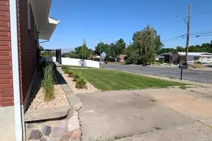 360 E 400 N, Centerville, UT 84014 - Photo 4