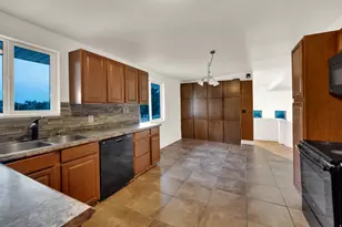 360 E 400 N, Centerville, UT 84014 - Photo 14