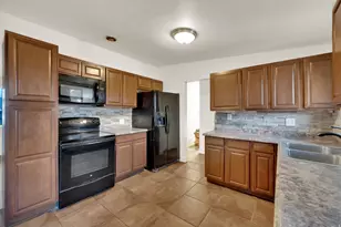 360 E 400 N, Centerville, UT 84014 - Photo 16