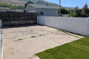 360 E 400 N, Centerville, UT 84014 - Photo 10