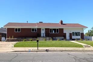 360 E 400 N, Centerville, UT 84014 - Photo 1