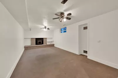 360 E 400 N, Centerville, UT 84014 - Photo 30