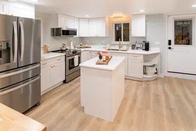 730 W Center St, Provo, UT 84601 - Photo 20