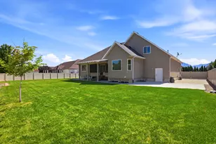 10144 S Autumn Breeze W, South Jordan, UT 84009 - Photo 32