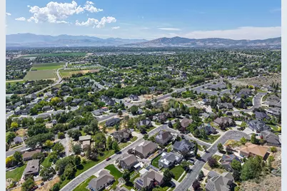 9502 N Aztec Dr, Cedar Hills, UT 84062 - Photo 18